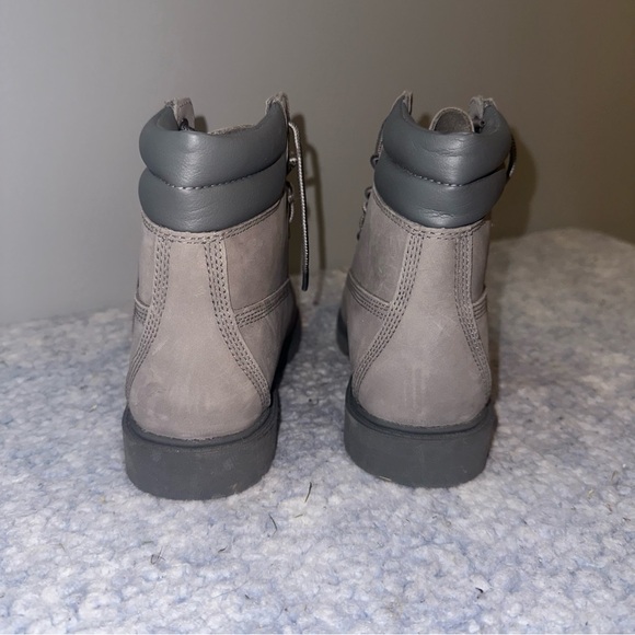 NWOT Gray Timberland Waterproof Boots Women Size US 6 - Picture 6 of 10
